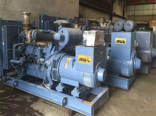 玉田发电机组带负载降电压是什么原因照成的？