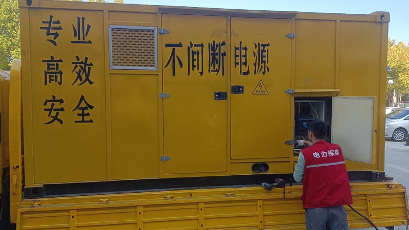 玉田柴油发电机组和UPS电源配合使用时，如何避免切换过程中的电力中断？