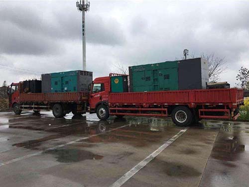 玉田涂抹密封胶后，需要等待多长时间才能安装水冷式机油散热器密封件？